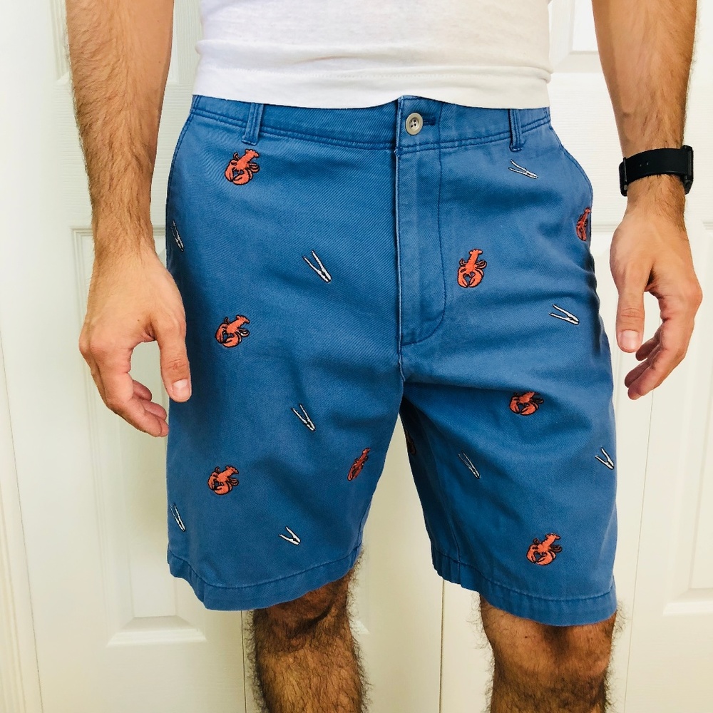 G.H. Bass & Co. Blue Flat-front Lobster Shorts 32